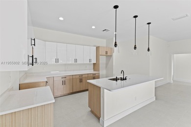 Brand-new construction single-family home offering 4 spacious - photo 9