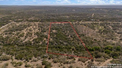 Lake Acreage For Sale in Hondo, Texas