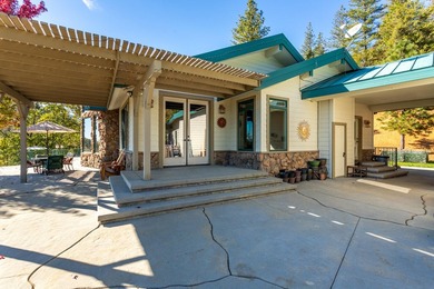 Your Mountain Paradise Awaits. Soak in breathtaking, panoramic - photo 34