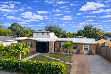 St. Lucie River Home For Sale in Port Saint Lucie Florida