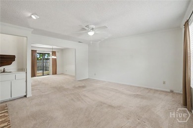 Beautifully maintained end-unit townhome in desirable Hidden - photo 5