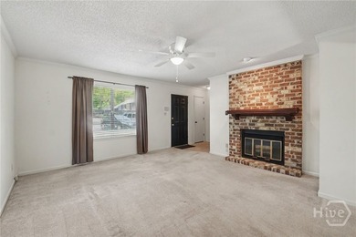 Beautifully maintained end-unit townhome in desirable Hidden - photo 7