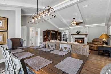 Welcome to your own private retreat! Set on a spacious 1.33-acre - photo 4