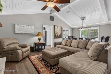 Welcome to your own private retreat! Set on a spacious 1.33-acre - photo 8