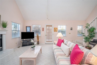 Spacious 4BR/3BA 2218sqft Raised Beach House on the North End of - photo 8