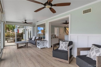 Welcome to your waterfront retreat in the highly sought-after - photo 19