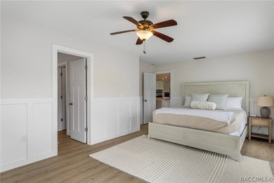 Welcome to your waterfront retreat in the highly sought-after - photo 22