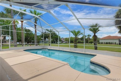 Welcome to your waterfront retreat in the highly sought-after - photo 44