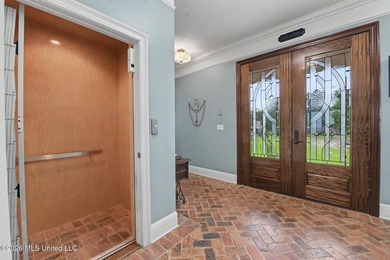 Experience an extraordinary level of privacy, luxury, and - photo 3