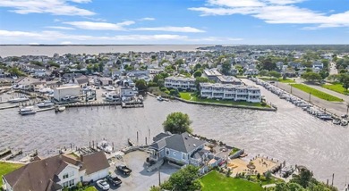 Discover the epitome of waterfront luxury at this exquisite - photo 2