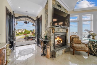 Discover the epitome of waterfront luxury at this exquisite - photo 6