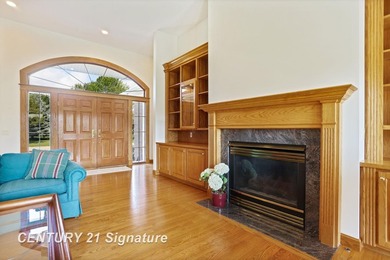 Experience effortless luxury in this beautifully maintained - photo 11