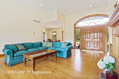 Experience effortless luxury in this beautifully maintained - photo 12