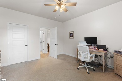 New price! Welcome home to this exceptional 5-bedroom, 4-bath - photo 14