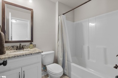 New price! Welcome home to this exceptional 5-bedroom, 4-bath - photo 24