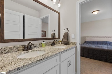 New price! Welcome home to this exceptional 5-bedroom, 4-bath - photo 27