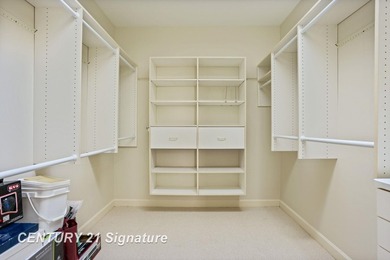 Experience effortless luxury in this beautifully maintained - photo 28