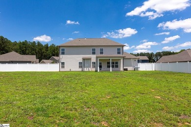New price! Welcome home to this exceptional 5-bedroom, 4-bath - photo 30