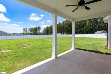 New price! Welcome home to this exceptional 5-bedroom, 4-bath - photo 32