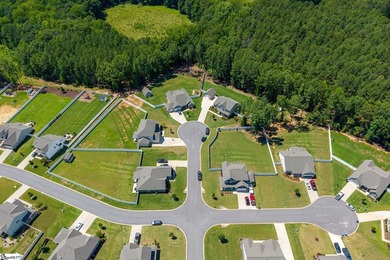 New price! Welcome home to this exceptional 5-bedroom, 4-bath - photo 37