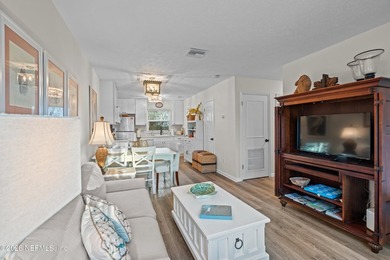 Wake up steps from the sand. Seahorse Hollow is a compact beach - photo 5