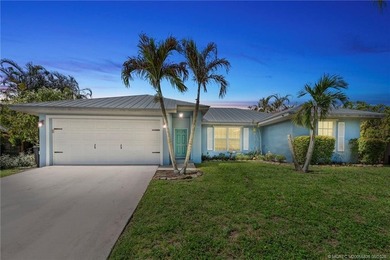 Wonderful home located conveniently just North of the Roosevelt - photo 2