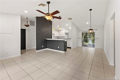 Wonderful home located conveniently just North of the Roosevelt - photo 7