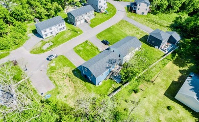 LOCATION, LIFESTYLE, AND MODERN COMFORT--ALL IN ONE. Welcome to - photo 5