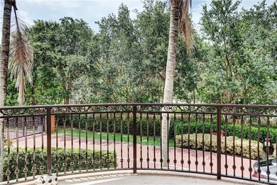 Luxury Condo in exclusive Outrigger Harbour with a light and - photo 5