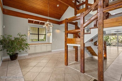 Experience the perfect balance of rustic elegance, privacy, and - photo 9