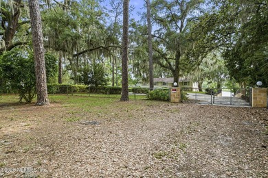 A truly rare offering, this remarkable 2.18-acre waterfront - photo 5