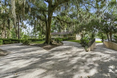A truly rare offering, this remarkable 2.18-acre waterfront - photo 6