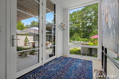 Set privately within WestShore, this striking modern compound - photo 15