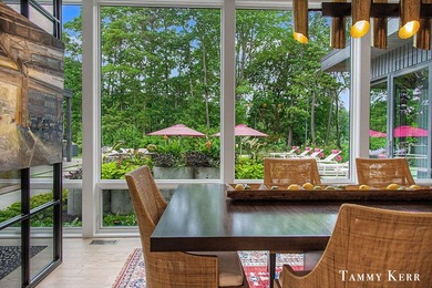 Set privately within WestShore, this striking modern compound - photo 17