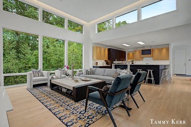 Set privately within WestShore, this striking modern compound - photo 25