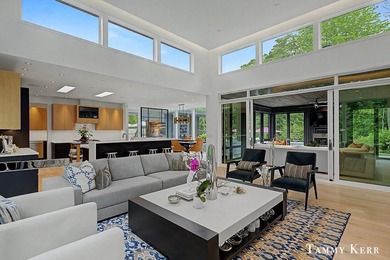 Set privately within WestShore, this striking modern compound - photo 26
