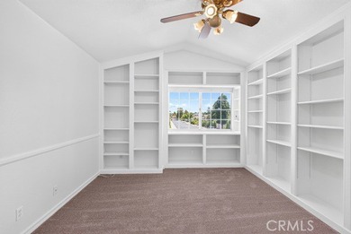 Welcome home to the expansive golf course and mountainous VIEWS - photo 33