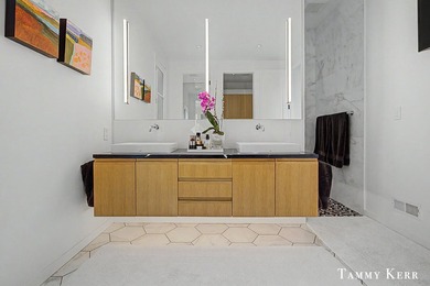 Set privately within WestShore, this striking modern compound - photo 43