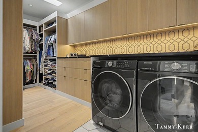 Set privately within WestShore, this striking modern compound - photo 47