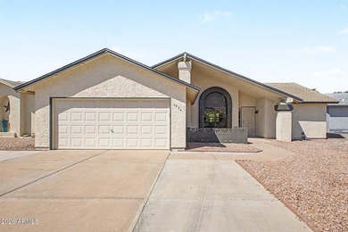 Welcome to this beautiful fully updated 2 bedroom 1 3/4 bath - photo 1
