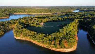Once-in-a-lifetime opportunity to own a spectacular 6.01-acre - photo 3