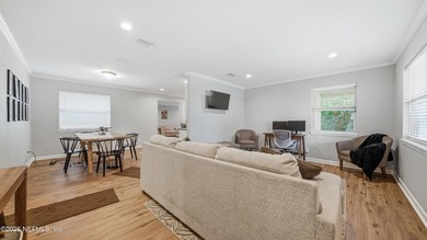 Welcome to this beautifully renovated 4-bedroom, 3-bathroom - photo 5