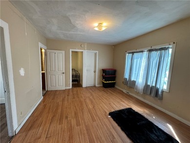 Welcome to 604 Upper Falls Blvd! This home offers two completely - photo 9