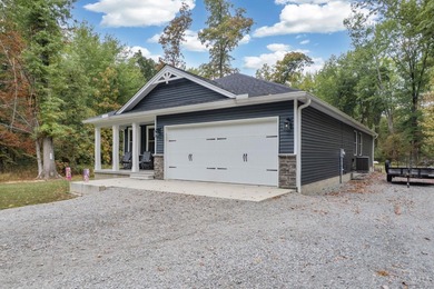 Welcome to the desirable Lake Waynoka Community. This beautiful - photo 3