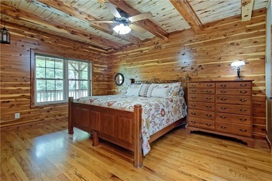 Welcome to this magnificent custom-built, locally-milled log - photo 15