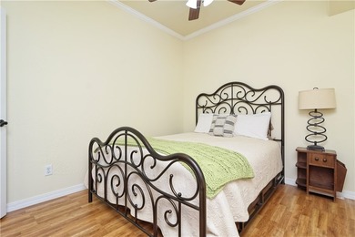 Welcome to this magnificent custom-built, locally-milled log - photo 21