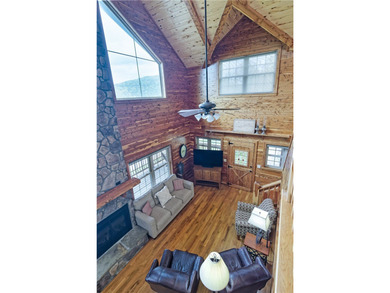 Welcome to this magnificent custom-built, locally-milled log - photo 26