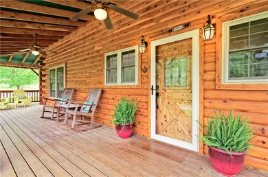 Welcome to this magnificent custom-built, locally-milled log - photo 30