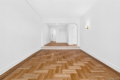 SPONSOR UNIT - NO BOARD APPROVAL - Renovated one-bedroom, one - photo 31