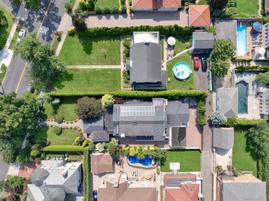 Explore the Serenity & Exclusive Water Front Neighborhood of - photo 43